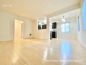 926 Hancock Ave in West Hollywood, CA - Building Photo - Building Photo
