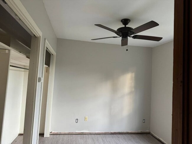 1920 Papin St in Highland, IL - Foto de edificio - Building Photo