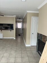 1819 Southpointe Dr, Unit 1 in Baton Rouge, LA - Foto de edificio - Building Photo