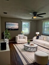 6348 Cherry Laurel Dr in Jacksonville, FL - Building Photo - Building Photo