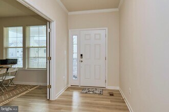 1006 Shenandoah View Pkwy in Brunswick, MD - Building Photo - Building Photo