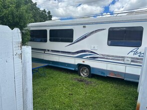 7131 Taft St in Hollywood, FL - Foto de edificio - Building Photo