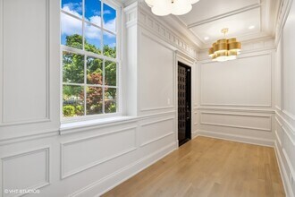 2700 N Lakeview Ave in Chicago, IL - Building Photo - Building Photo