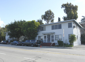 1700-1710 Griffith Park Blvd in Los Angeles, CA - Foto de edificio - Building Photo