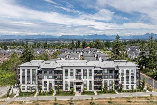 2425 166 St in Surrey, BC - Building Photo - Building Photo