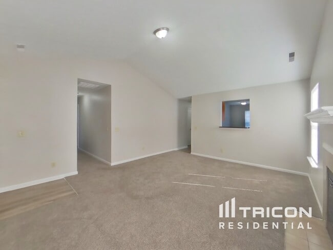 625 Eastpointe Dr in Shelbyville, IN - Building Photo - Building Photo