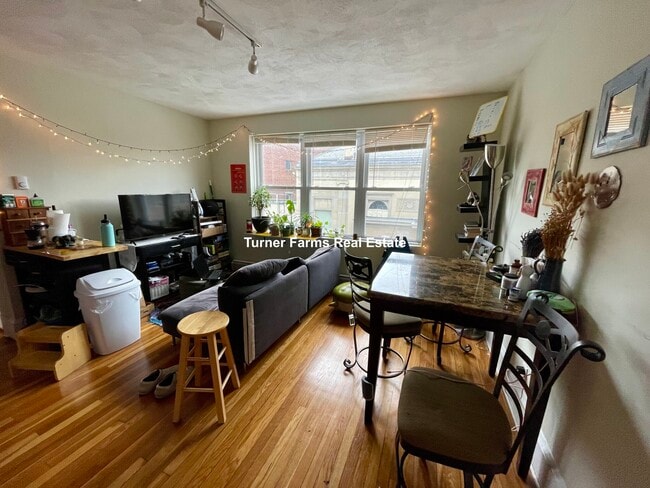 406 Highland Ave, Unit 26