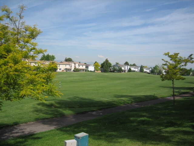 2675 S Xanadu Way in Aurora, CO - Building Photo - Building Photo
