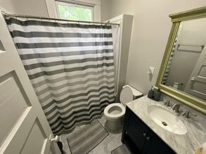 521 E 2nd St in Farmville, VA - Building Photo - Building Photo