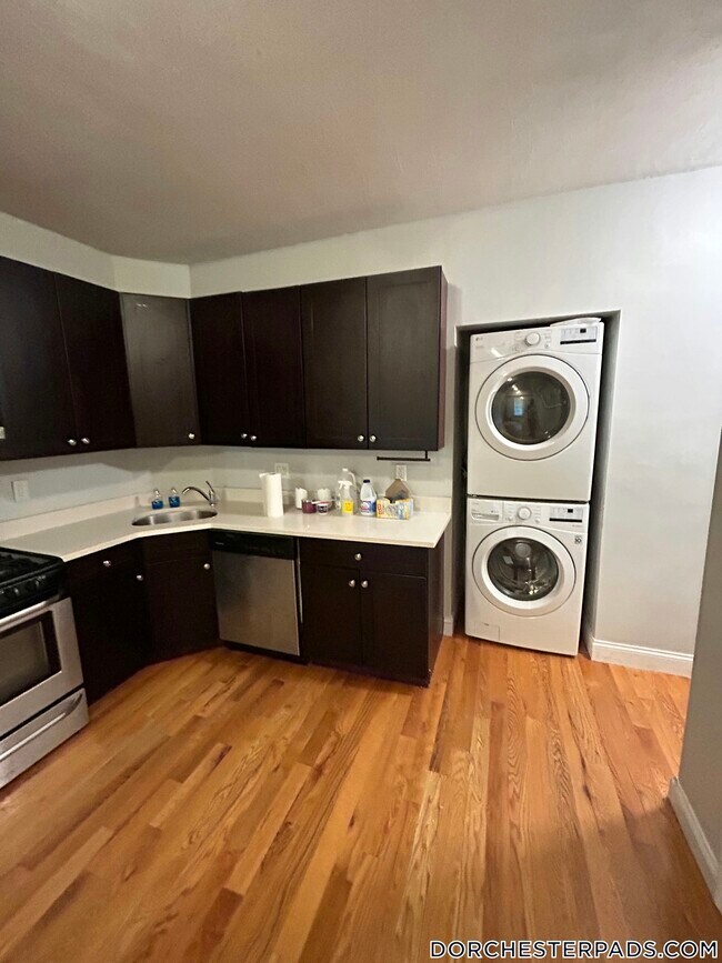 32 Arcadia St in Boston, MA - Building Photo - Building Photo
