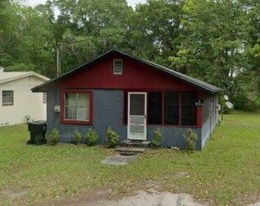1541 McCollum St in Starke, FL - Building Photo