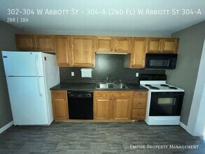 302-304-304 W Abbott St in Lansford, PA - Building Photo - Building Photo