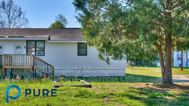 1115 Brown Blvd in Lexington, SC - Building Photo