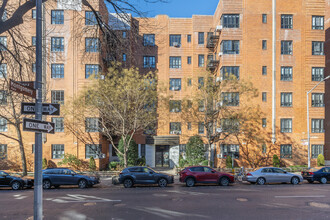 140 8th Ave in Brooklyn, NY - Building Photo - Primary Photo