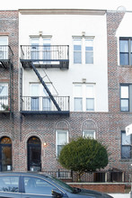 352 89th St in Brooklyn, NY - Foto de edificio - Building Photo