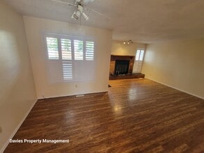 7604-7629 29 Ave NW in Edmonton, AB - Building Photo - Building Photo