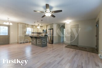 16512 Greenwald Dr in Belton, MO - Building Photo - Building Photo