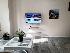 827 S Laflin St in Chicago, IL - Building Photo - Building Photo