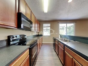 86380 Cartesian Pointe Dr in Yulee, FL - Foto de edificio - Building Photo