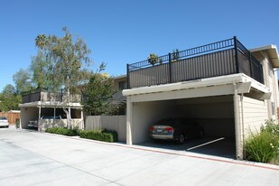 5693 Almaden Expy in San Jose, CA - Building Photo