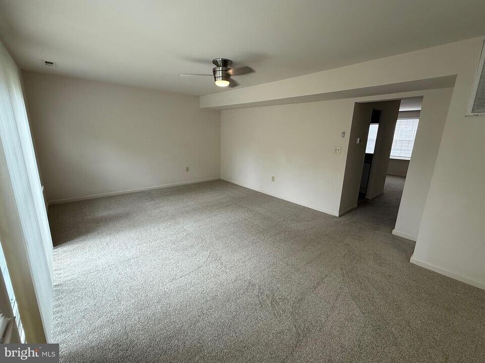 10 Belladonna Ln in Stafford, VA - Building Photo