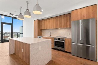 84 East Ave, Unit 1202 in Austin, TX - Building Photo - Building Photo