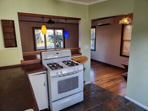 2310 N Wygant St in Portland, OR - Building Photo - Building Photo