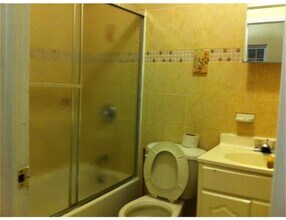 1000 Boynton Ave, Unit #3 in Bronx, NY - Building Photo - Building Photo