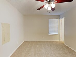 4931 Darrow Ln in Arlington, TX - Building Photo - Building Photo