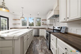 2301 Wegner Rd in New Braunfels, TX - Building Photo - Building Photo