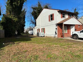 729 16th St in Newport News, VA - Building Photo - Building Photo