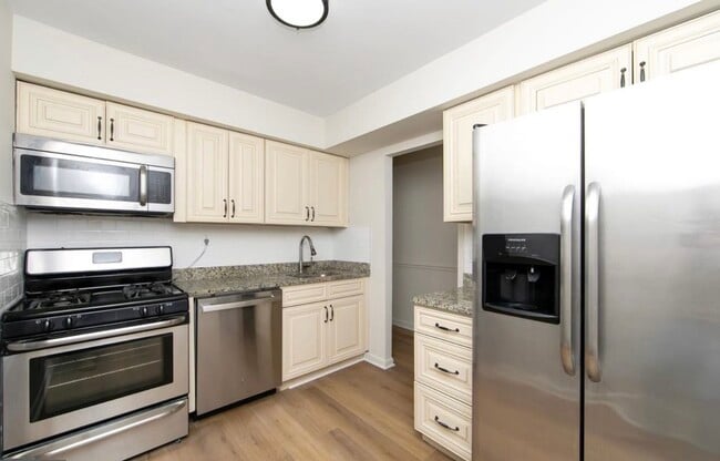 property at 222 Echelon Rd