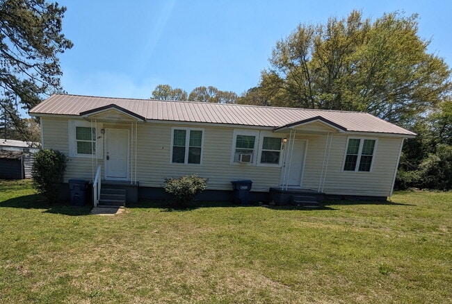 395 Treadway Rd in Oxford, AL - Building Photo - Building Photo