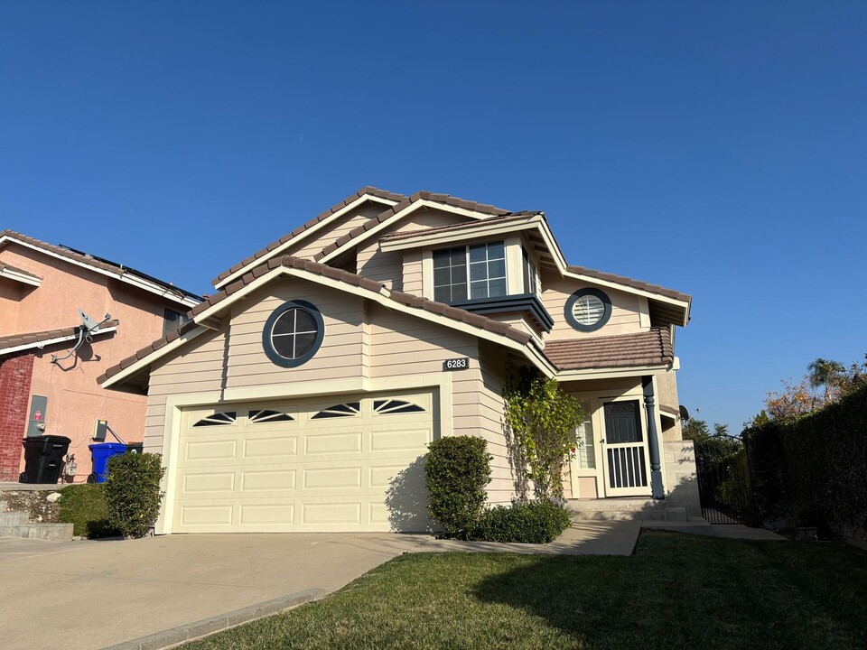 6283 Brandy Pl in Rancho Cucamonga, CA - Foto de edificio