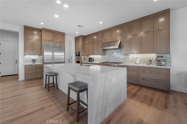 27363 Dialogue Wy in Valencia, CA - Building Photo - Building Photo