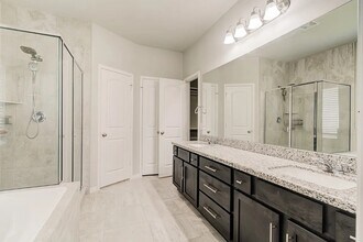 4423 Sandhill Terrace Ln in Katy, TX - Foto de edificio - Building Photo