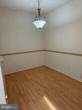 109 Versailles Ct in Trenton, NJ - Foto de edificio - Building Photo