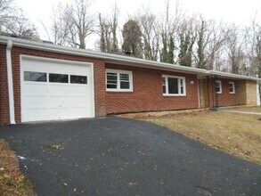 2151 Brambleton Ave SW in Roanoke, VA - Building Photo - Building Photo