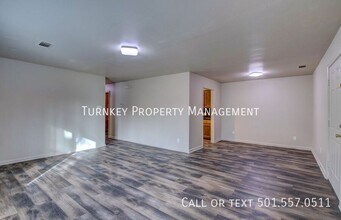 5557 Springvale Rd in North Little Rock, AR - Building Photo - Building Photo