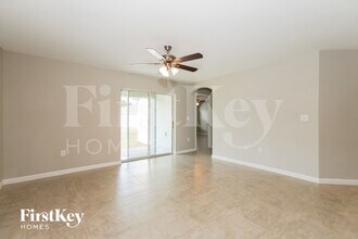 171 Southern Breeze Lp in Winter Haven, FL - Foto de edificio - Building Photo