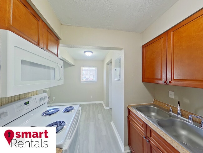 property at 3021 Pestalozzi St