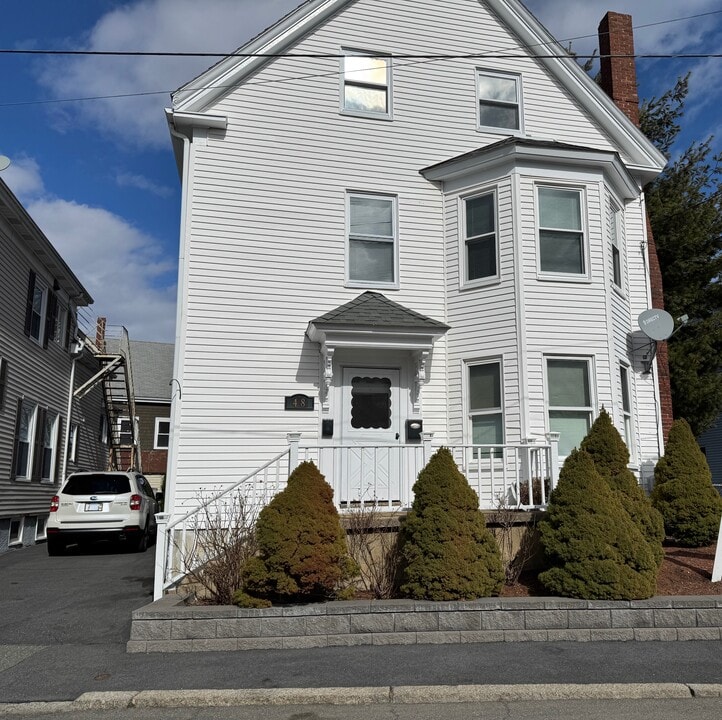 48 Balcomb St, Unit 1 in Salem, MA - Building Photo