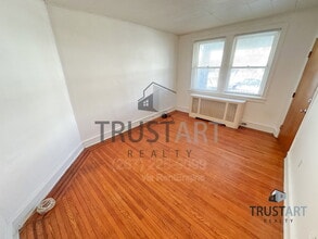 148 W Spencer St in Philadelphia, PA - Building Photo - Building Photo