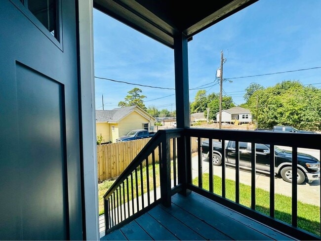 property at 4302 Hirsch Rd