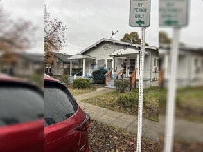 105 Earl Ave in Roseville, CA - Building Photo - Building Photo