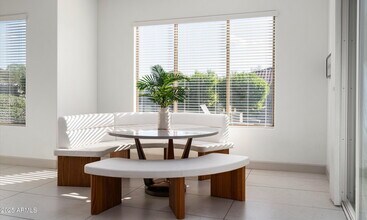 1705 W Parnell Dr in Phoenix, AZ - Building Photo - Building Photo