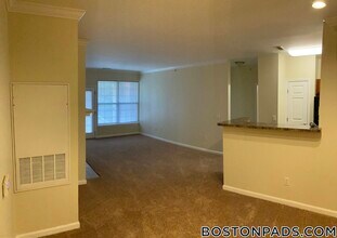 311 Lowell St in Andover, MA - Building Photo - Building Photo