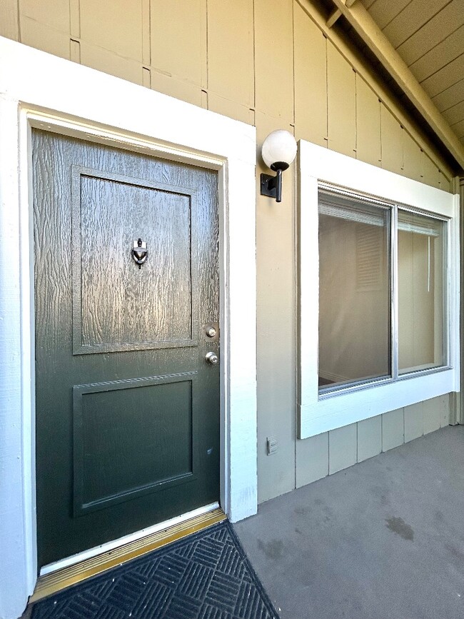 property at 942 Summerside Dr