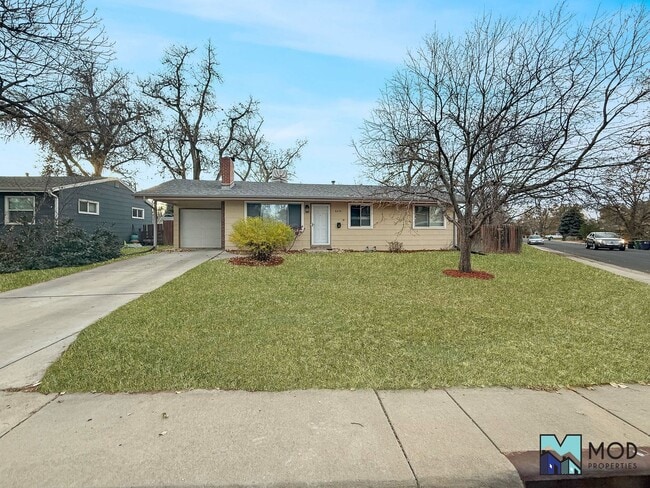 6270 E Minnesota Dr in Denver, CO - Building Photo - Building Photo