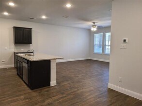 6820 Meadow Crest Dr in North Richland Hills, TX - Building Photo - Building Photo
